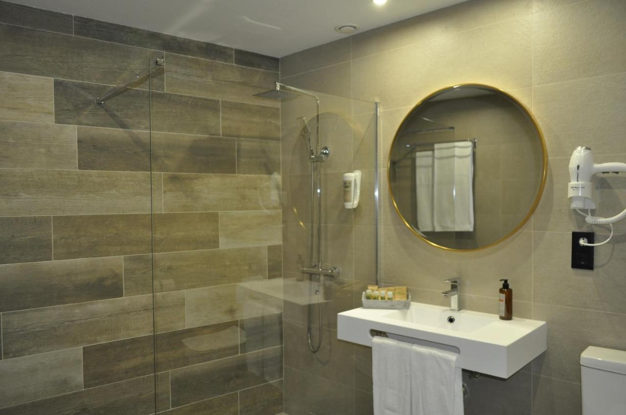 Hostal Restaurante Villa De Brihuega Dış mekan fotoğraf