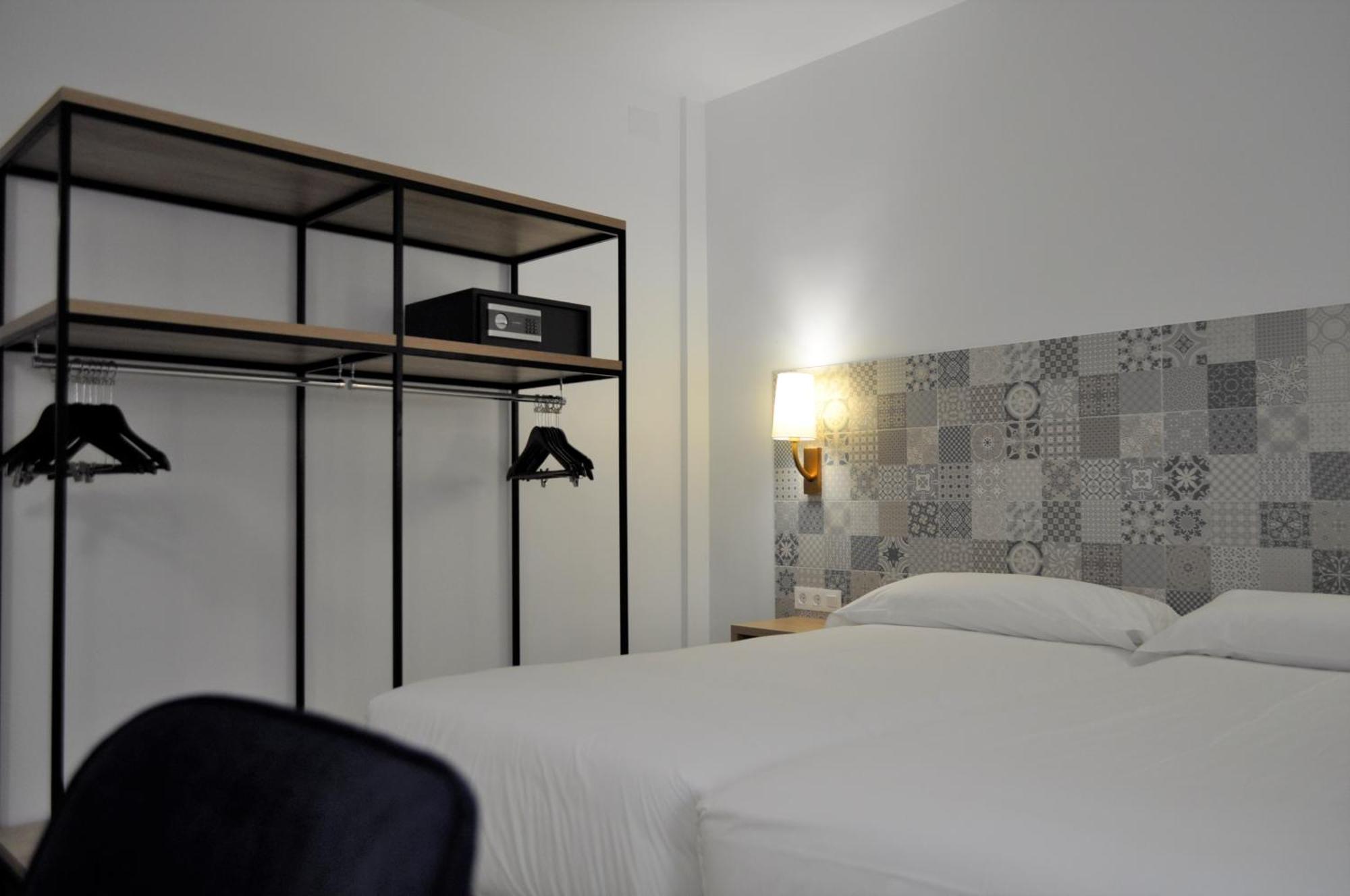 Hostal Restaurante Villa De Brihuega Dış mekan fotoğraf