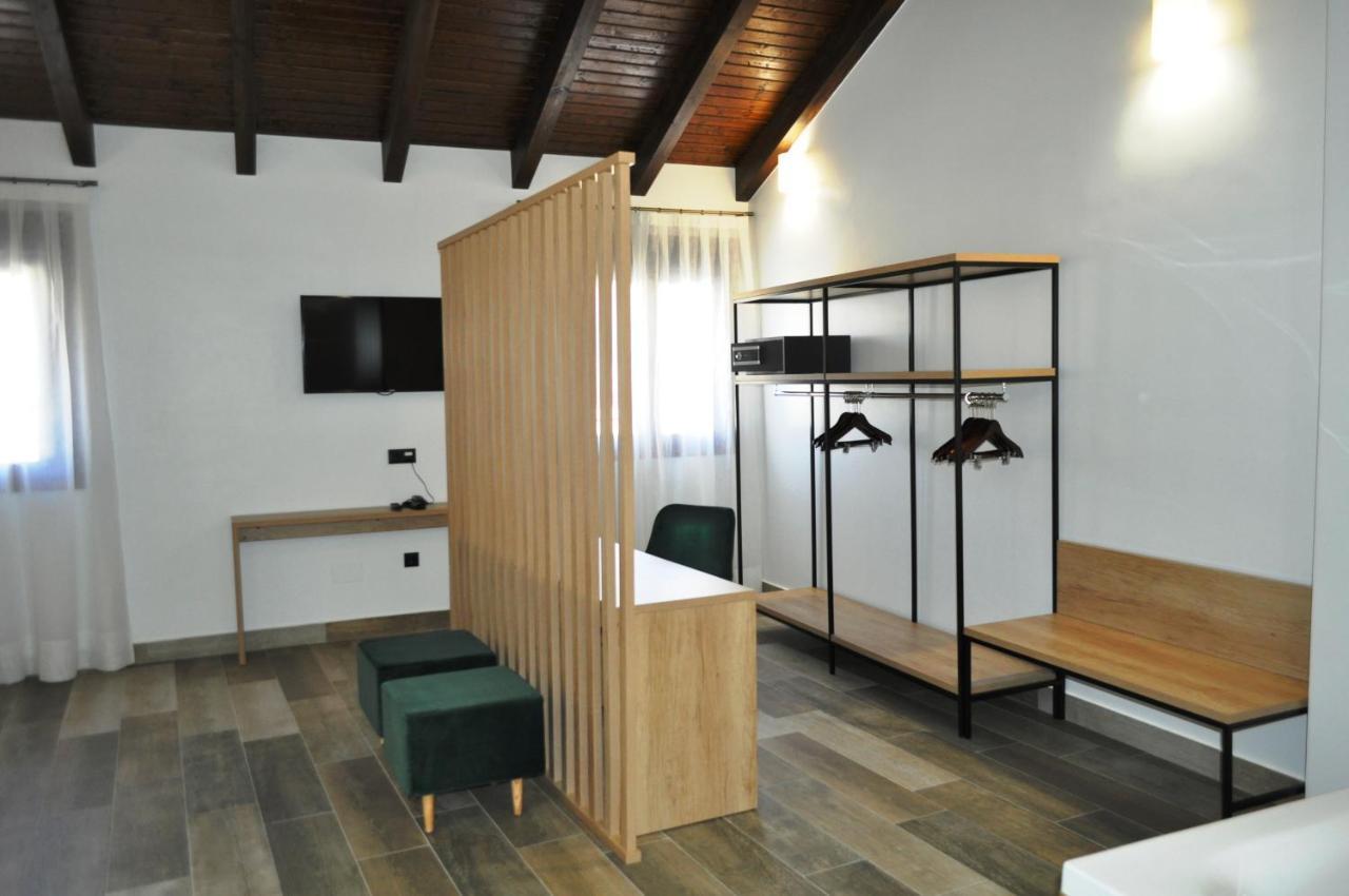 Hostal Restaurante Villa De Brihuega Dış mekan fotoğraf
