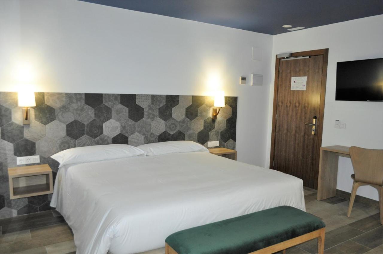 Hostal Restaurante Villa De Brihuega Dış mekan fotoğraf