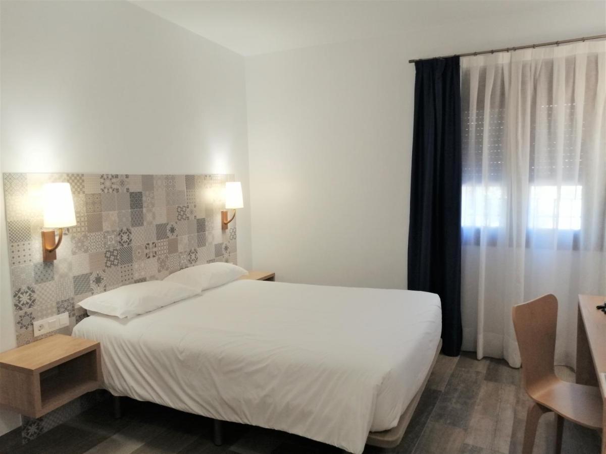 Hostal Restaurante Villa De Brihuega Dış mekan fotoğraf